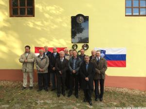 Razkritje spominske plošče dr. Mirka Lenaršiča 5